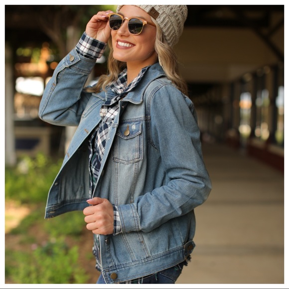 Infinity Raine Jackets & Blazers - ✨LAST ONE✨Distressed Denim Jacket